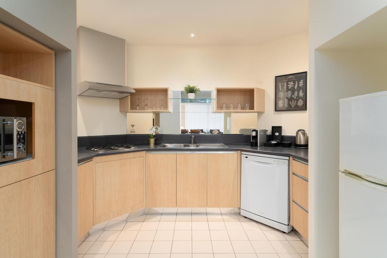 Park Regis Griffin Suites Мелбърн Екстериор снимка